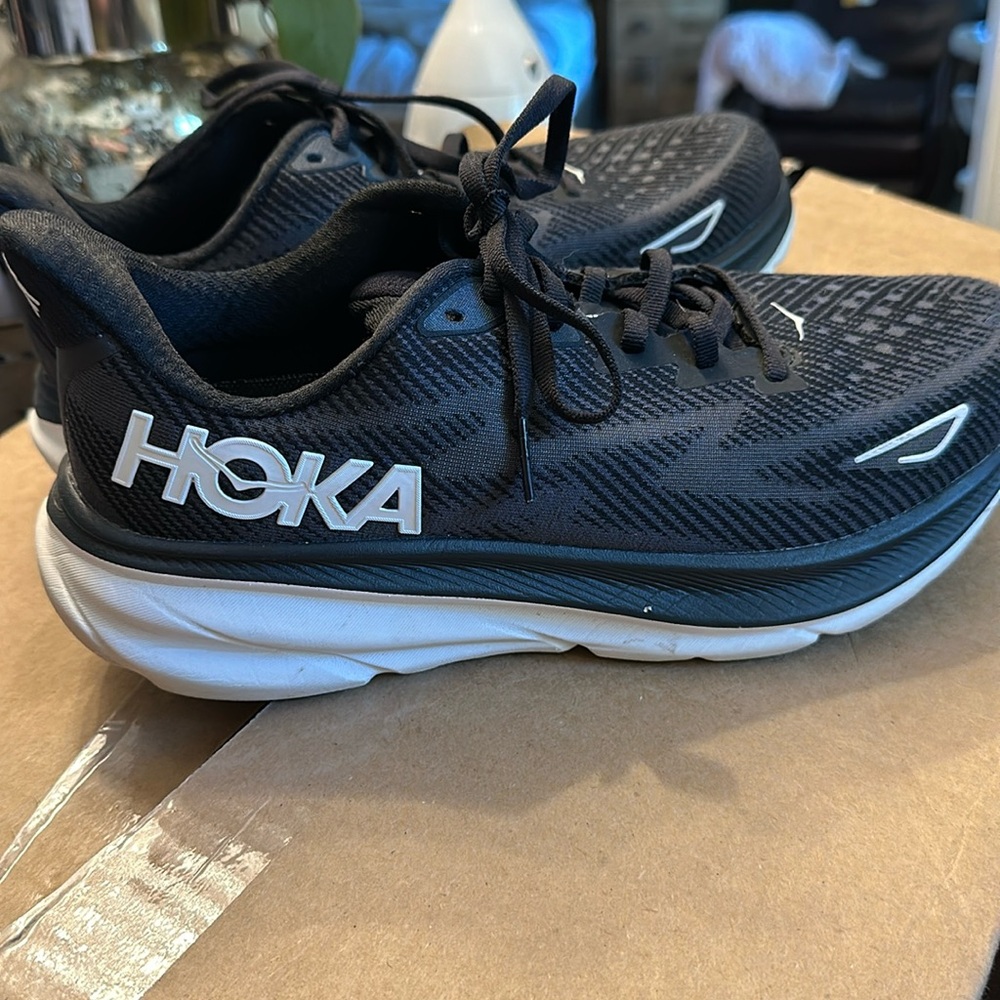 Hoka Clifton sneakers